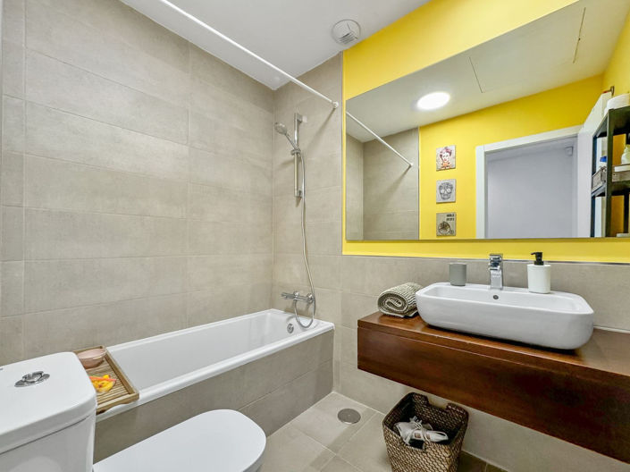 Image No.18-4 Bed Townhouse for sale