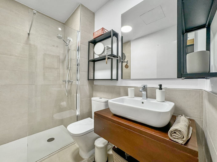 Image No.25-4 Bed Townhouse for sale