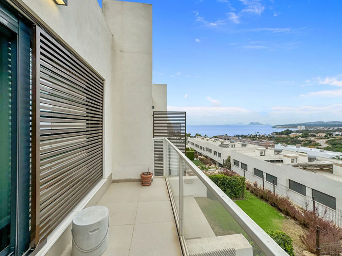 Image No.28-4 Bed Townhouse for sale