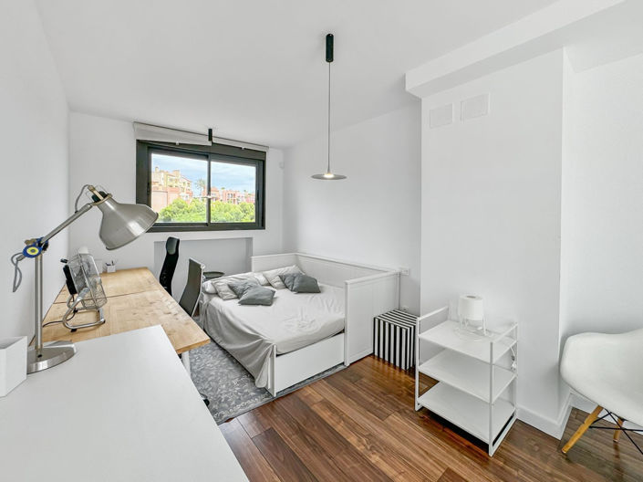 Image No.37-4 Bed Townhouse for sale