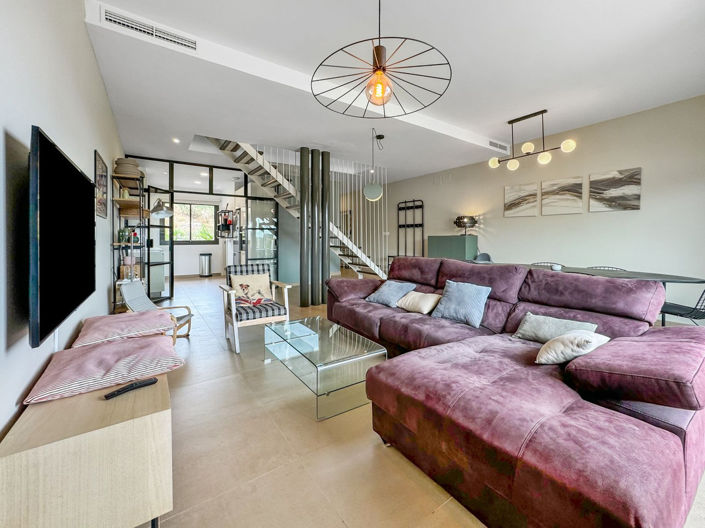 Image No.9-4 Bed Townhouse for sale