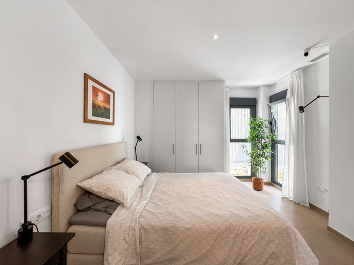 Image No.23-2 Bed Apartment for sale