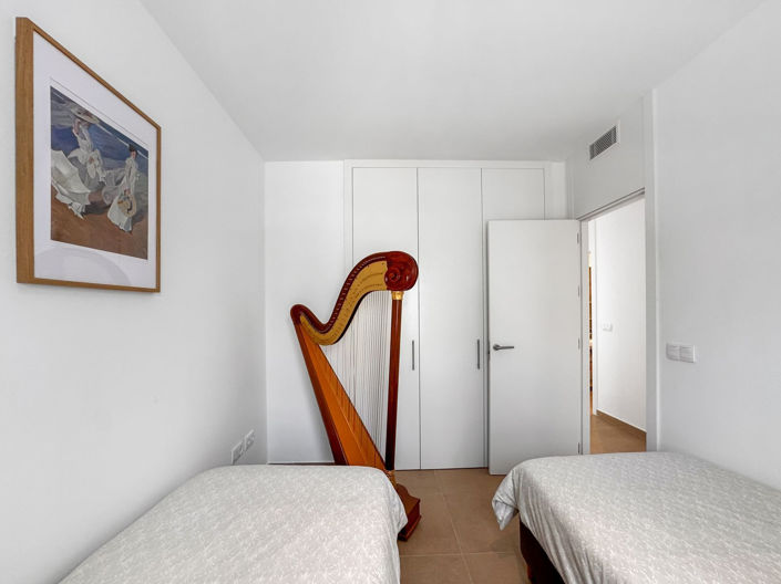 Image No.32-2 Bed Apartment for sale