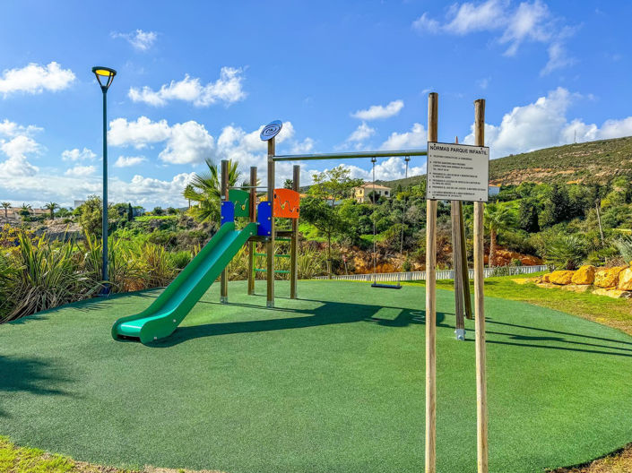 Image No.38-2 Bed Apartment for sale