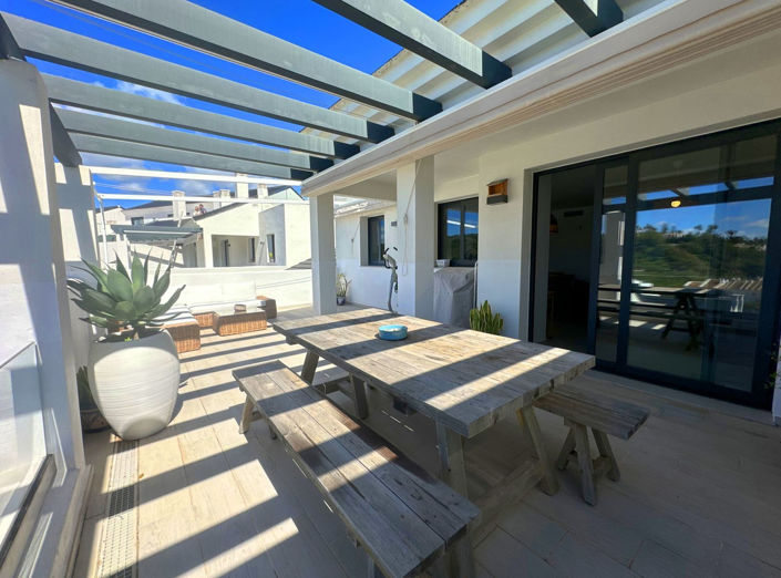 Image No.5-3 Bed Property for sale