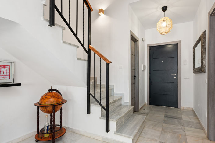 Image No.12-4 Bed Villa for sale