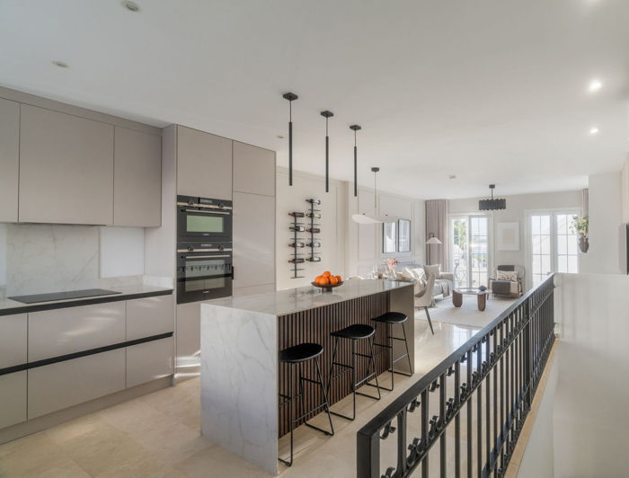 Image No.10-2 Bed Townhouse for sale