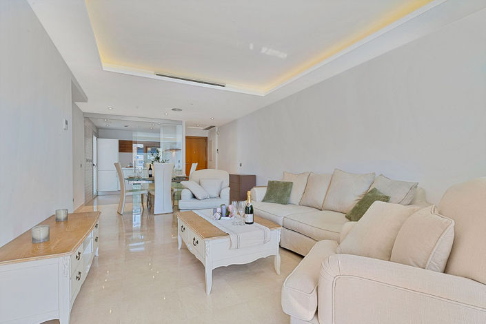 Image No.4-3 Bed Property for sale