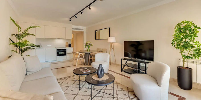 Image No.12-3 Bed Property for sale