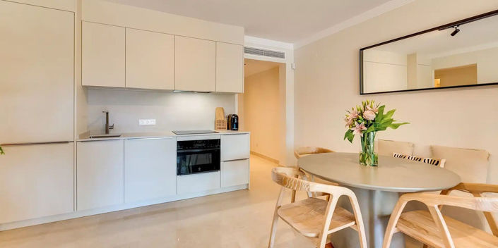 Image No.15-3 Bed Property for sale