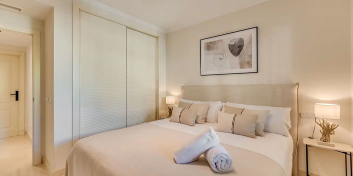 Image No.21-3 Bed Property for sale