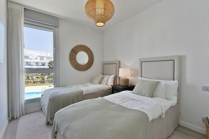 Image No.20-3 Bed Property for sale