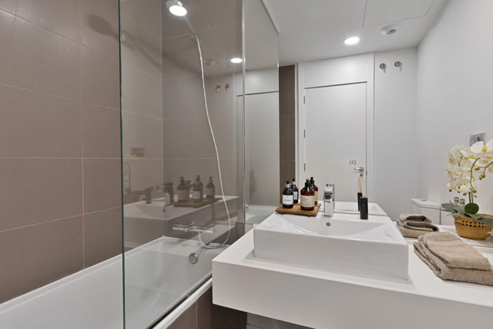 Image No.22-3 Bed Property for sale