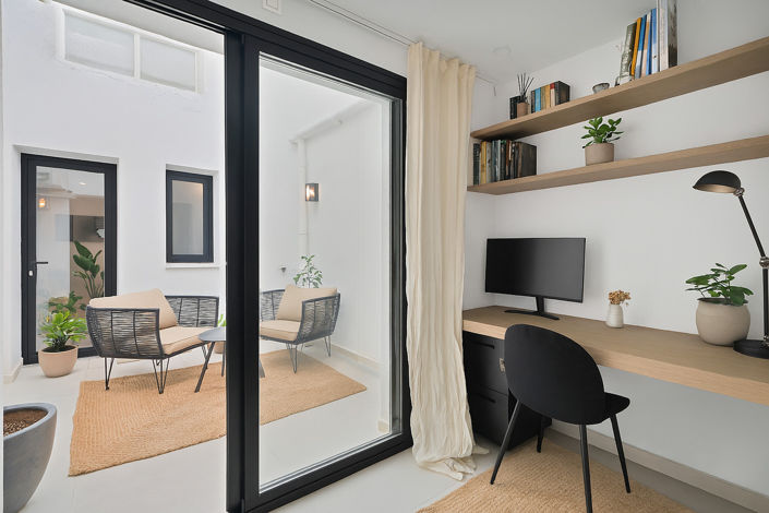 Image No.17-2 Bed Property for sale