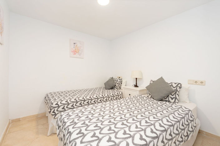 Image No.18-3 Bed Apartment for sale