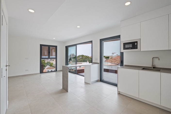 Image No.9-2 Bed Apartment for sale