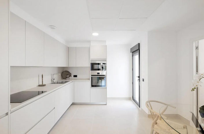 Image No.8-2 Bed Apartment for sale