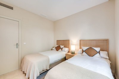 b98le8d7m9k3degpefzhs0lif8u4xzvzhwxtmggyekxx9