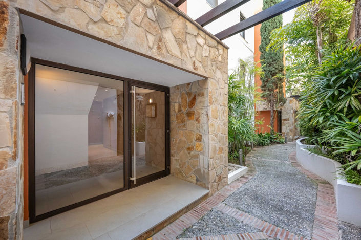 Image No.26-2 Bed Apartment for sale