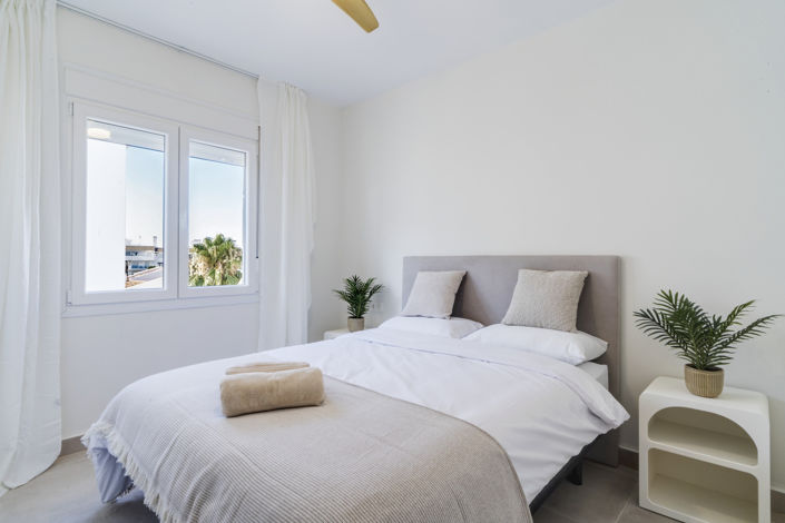 Image No.11-3 Bed Apartment for sale