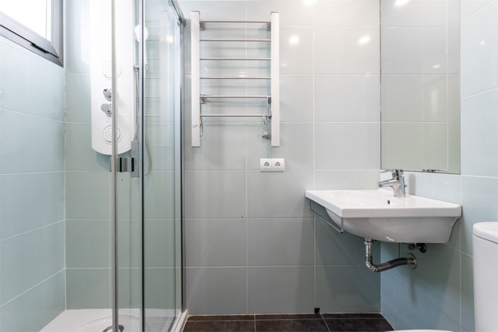 Image No.18-2 Bed Property for sale