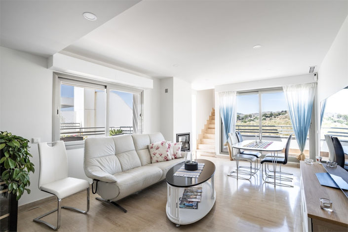 Image No.9-2 Bed Property for sale