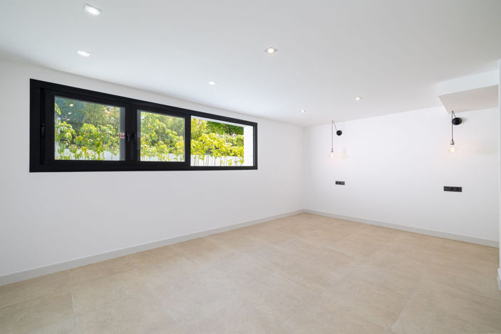 Image No.21-4 Bed Villa for sale