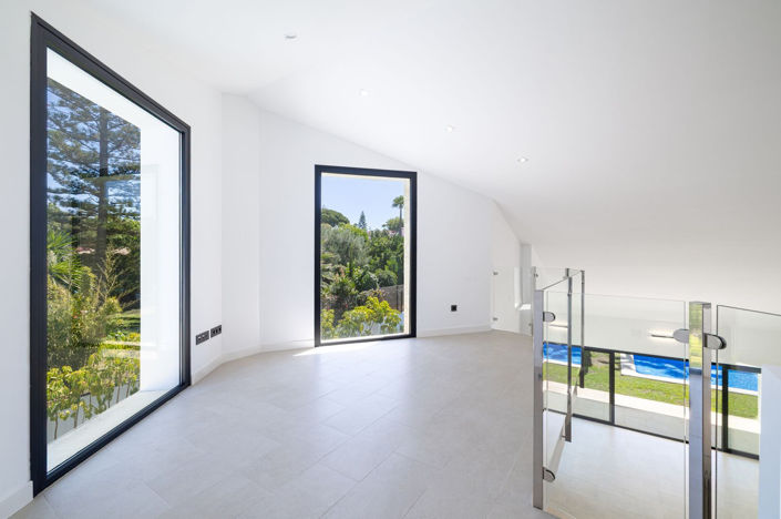 Image No.26-4 Bed Villa for sale