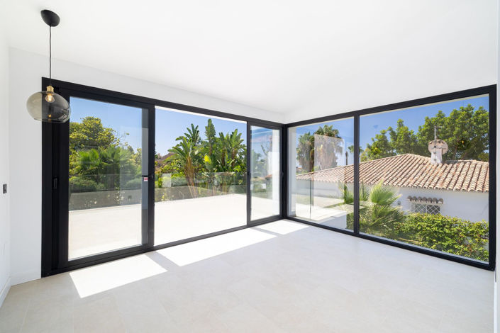 Image No.29-4 Bed Villa for sale