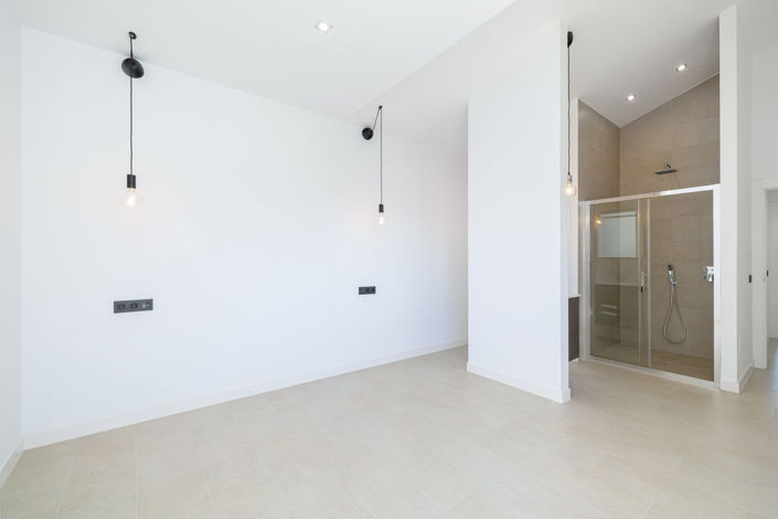 Image No.39-4 Bed Villa for sale