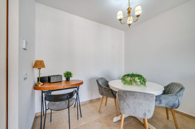 b98le8d7m9k3degpefzhs0lif8u4xzvzhwxtmggyekxx9