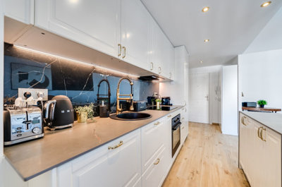 b98le8d7m9k3degpefzhs0lif8u4xzvzhwxtmggyekxx9