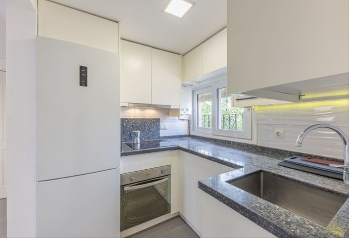 Image No.9-2 Bed Apartment for sale