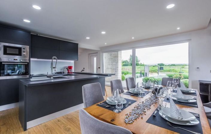 Image No.14-4 Bed Property for sale