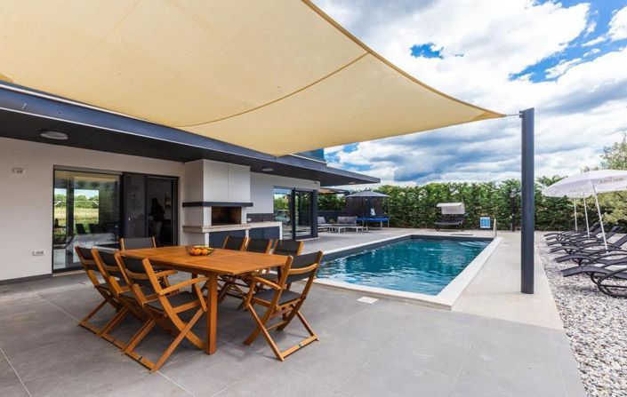 Image No.7-4 Bed Property for sale