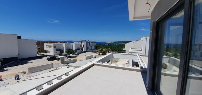 Image No.16-4 Bed Property for sale