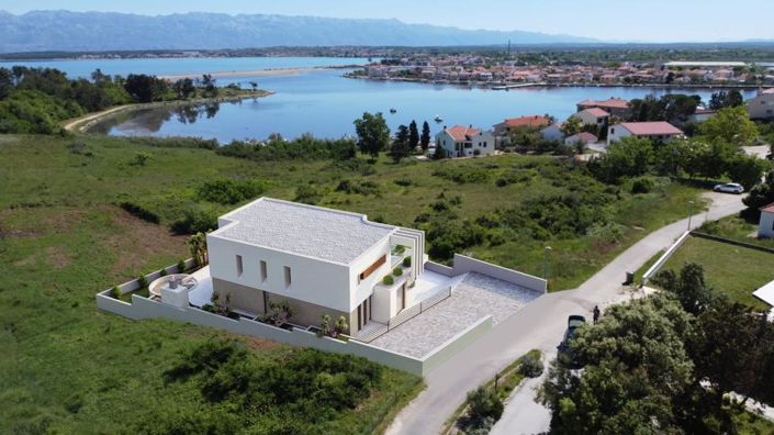 Image No.11-4 Bed Property for sale