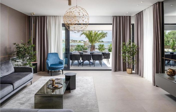 Image No.12-4 Bed Property for sale