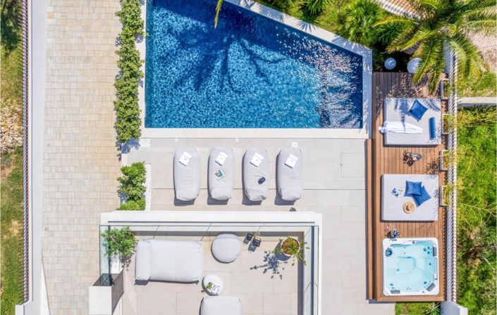 Image No.3-4 Bed Property for sale