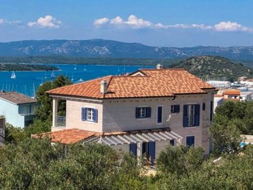 1 - Sibenik, Property