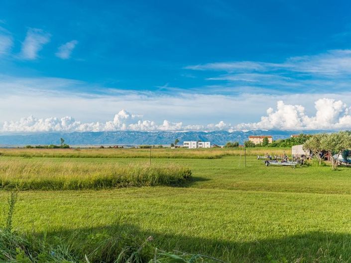 Image No.11-3 Bed Property for sale