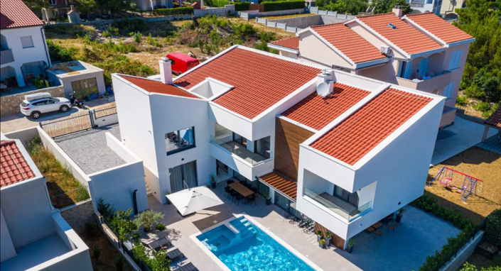 Image No.11-4 Bed Property for sale