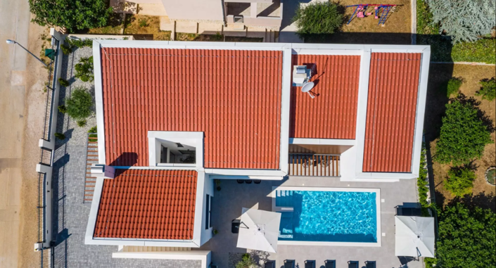 Image No.24-4 Bed Property for sale