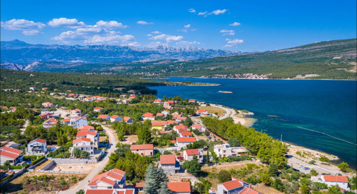 Image No.4-4 Bed Property for sale