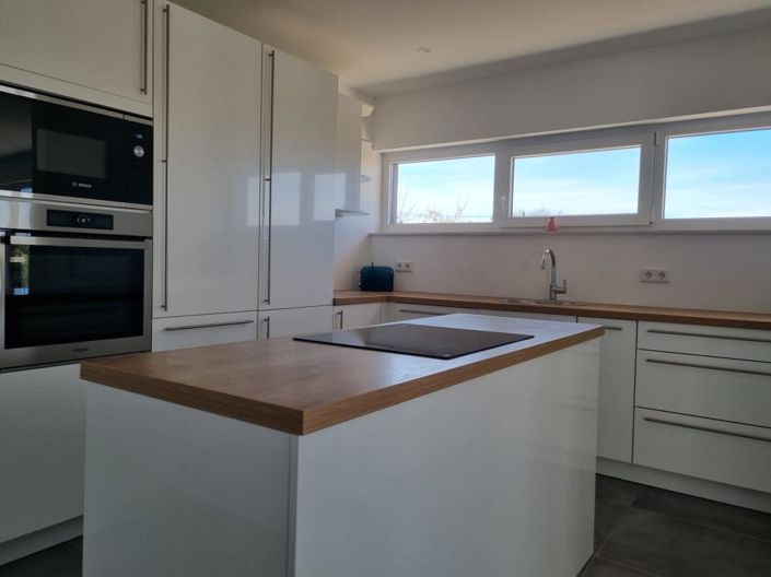 Image No.13-4 Bed Property for sale