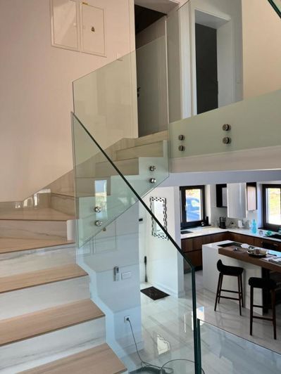 Image No.16-3 Bed Property for sale