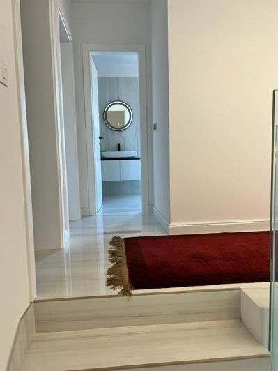 Image No.18-3 Bed Property for sale