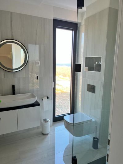 Image No.24-3 Bed Property for sale