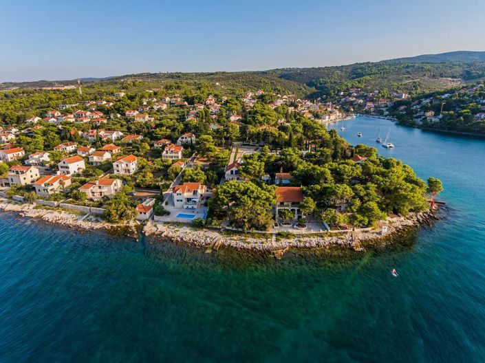 Image No.23-4 Bed Property for sale