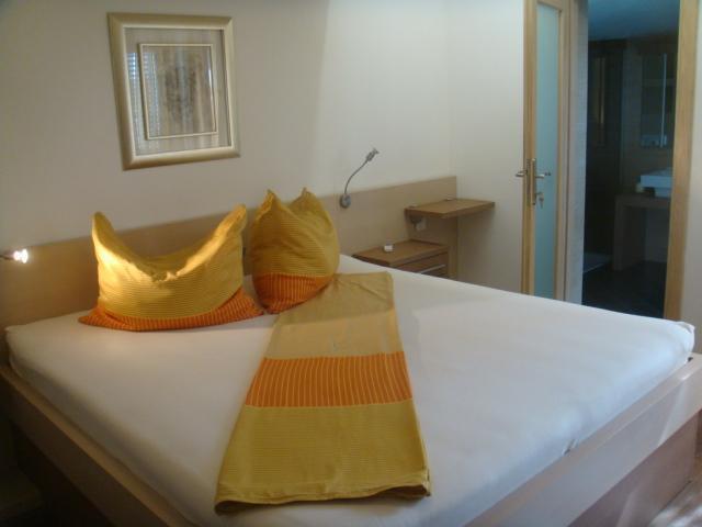 Image No.13-4 Bed Property for sale